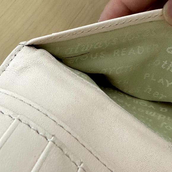 Kate Spade New York Cameron Street Stacy Bifold Rose Gold Metallic Wallet - Picture 7 of 9